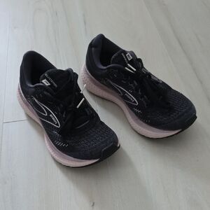 Brooks GLYCERIN Women's Black and Pink Athletic Sneakers!
